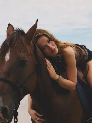 Isabelle Clarke OnlyFans Leaked Free Thumbnail Picture - #L4gsu1vw2U