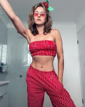 Isabelle Cornish OnlyFans Leaked Free Thumbnail Picture - #419TFMlzqA