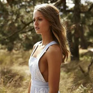 Isabelle Cornish OnlyFans Leaked Free Thumbnail Picture - #6iiKQpGYPG