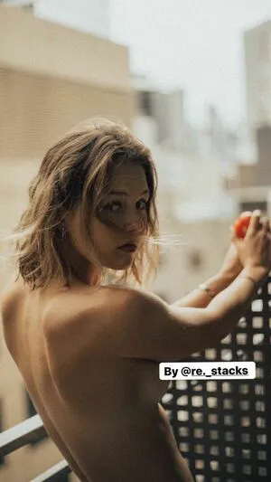 Isabelle Cornish OnlyFans Leaked Free Thumbnail Picture - #QAABN9G2JC