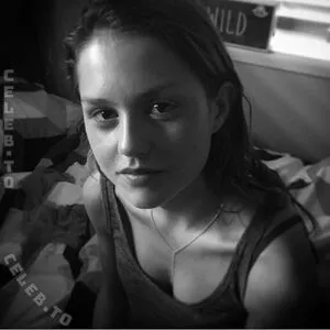 Isabelle Cornish OnlyFans Leaked Free Thumbnail Picture - #fDtdcWaazm