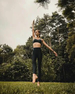 Isabelle Cornish OnlyFans Leaked Free Thumbnail Picture - #y7ji0pXo9C