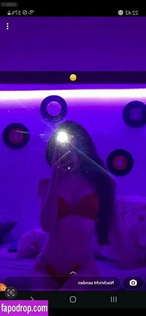 Isabelle Dze OnlyFans Leaked Free Thumbnail Picture - #9HlI6UmJ4e