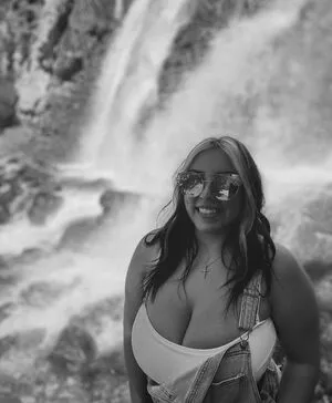 Isabelle Maltais OnlyFans Leaked Free Thumbnail Picture - #4YLGndAju3
