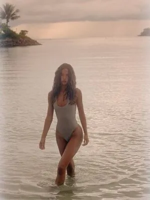 Isabelle Mathers OnlyFans Leaked Free Thumbnail Picture - #Y4F88I2BYC