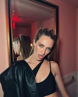 Isabelle Schilling OnlyFans Leaked Free Thumbnail Picture - #N4d4qAIaYT
