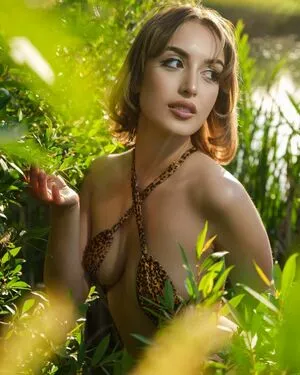 Isabelle Sky OnlyFans Leaked Free Thumbnail Picture - #Q1GW3gD79c