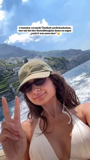 Ischtar Isik OnlyFans Leaked Free Thumbnail Picture - #7GdO0L3mo3