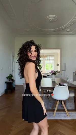 Ischtar Isik OnlyFans Leaked Free Thumbnail Picture - #9VdRu8Y1Jv