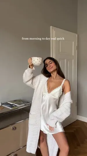 Ischtar Isik OnlyFans Leaked Free Thumbnail Picture - #AdTsc9bfns