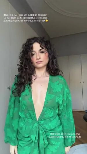 Ischtar Isik OnlyFans Leaked Free Thumbnail Picture - #AheulnliBA