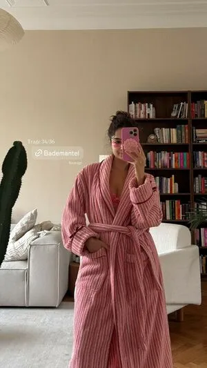 Ischtar Isik OnlyFans Leaked Free Thumbnail Picture - #KA7lXlOjas