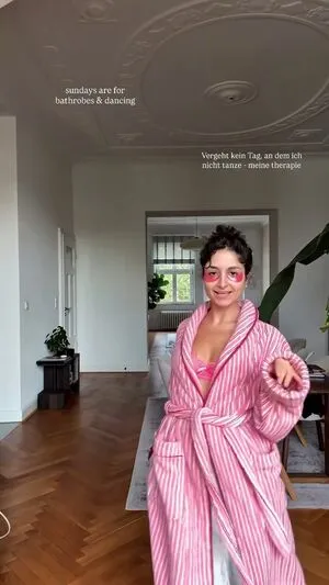 Ischtar Isik OnlyFans Leaked Free Thumbnail Picture - #XL93O2NhlX