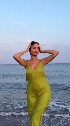 Ischtar Isik OnlyFans Leaked Free Thumbnail Picture - #awWDbTSU05