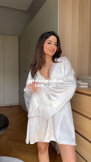 Ischtar Isik OnlyFans Leaked Free Thumbnail Picture - #bbTfpMd05b