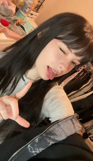 Isizzly OnlyFans Leaked Free Thumbnail Picture - #4TXOYR8qnk