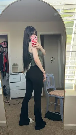 Isizzly OnlyFans Leaked Free Thumbnail Picture - #C2Dfy70Mad