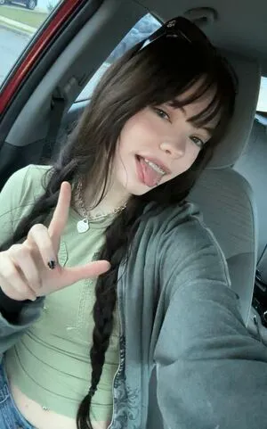 Isizzly OnlyFans Leaked Free Thumbnail Picture - #i7KSERAhnh