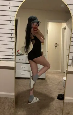 Isizzly OnlyFans Leaked Free Thumbnail Picture - #oomEyybGBo