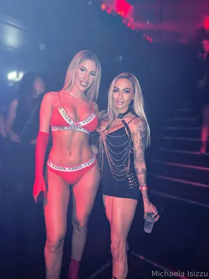 Isizzu OnlyFans Leaked Free Thumbnail Picture - #IUWApvGbFh