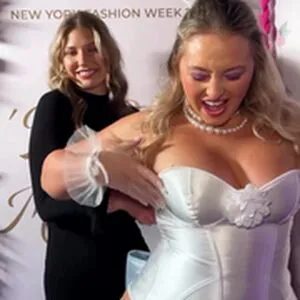 Iskra Lawrence OnlyFans Leaked Free Thumbnail Picture - #LU1BQl5Vql