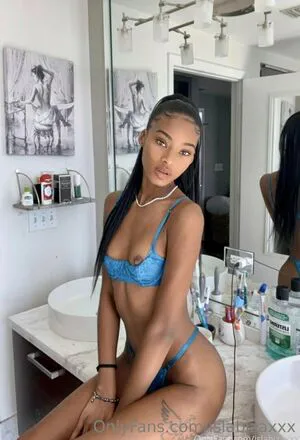 Isla Biza OnlyFans Leaked Free Thumbnail Picture - #xa6lieNnnQ