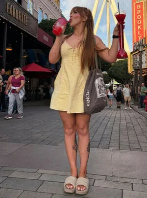 Isla Dawn OnlyFans Leaked Free Thumbnail Picture - #SutnIYS2VG