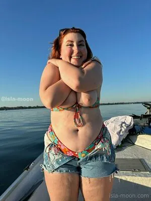 Isla Moon OnlyFans Leaked Free Thumbnail Picture - #RDSfuf460s