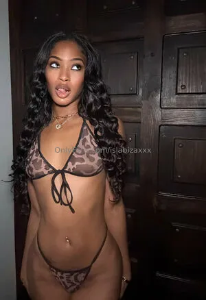 Islabizaxxx OnlyFans Leaked Free Thumbnail Picture - #b6pnUW4AAC