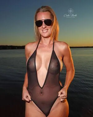 Island Beach Babe OnlyFans Leaked Free Thumbnail Picture - #Hos3GHE65r