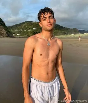 Islandcityboyfree OnlyFans Leaked Free Thumbnail Picture - #lan5rzvdVR