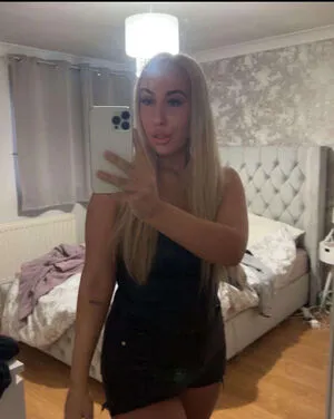 Isobelhart1 OnlyFans Leaked Free Thumbnail Picture - #266aAnhLSi