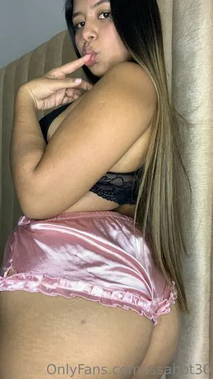 Issahot30 OnlyFans Leaked Free Thumbnail Picture - #IODVecJo5o