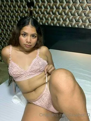 Issahott31 OnlyFans Leaked Free Thumbnail Picture - #4X1NT2J9Rv