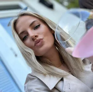 Issy Anderson OnlyFans Leaked Free Thumbnail Picture - #JPKHiZ5cd2