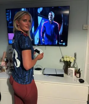 Issy Anderson OnlyFans Leaked Free Thumbnail Picture - #N6ID2iTLXx