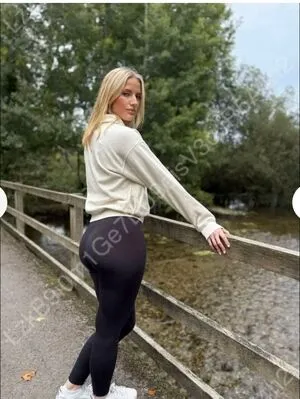 Issy Anderson OnlyFans Leaked Free Thumbnail Picture - #ipLyUIeLMr