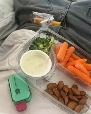 Issy Austi OnlyFans Leaked Free Thumbnail Picture - #7wBRKLYbuE