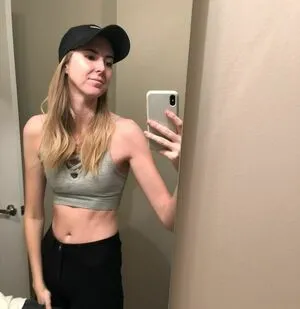 Issy Austi OnlyFans Leaked Free Thumbnail Picture - #8KdCg7X7cA