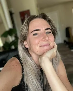 Issy Austi OnlyFans Leaked Free Thumbnail Picture - #fW9g1goYm4