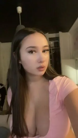 Issy H OnlyFans Leaked Free Thumbnail Picture - #Dw9a6zM4Z9