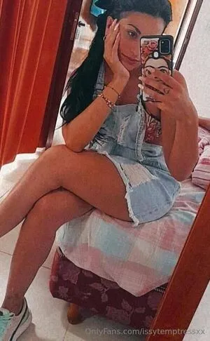 Issytemptressxx OnlyFans Leaked Free Thumbnail Picture - #IxOnv80aQl