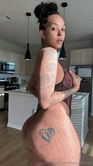 Isthtnudistrose OnlyFans Leaked Free Thumbnail Picture - #f7E1A98mXV