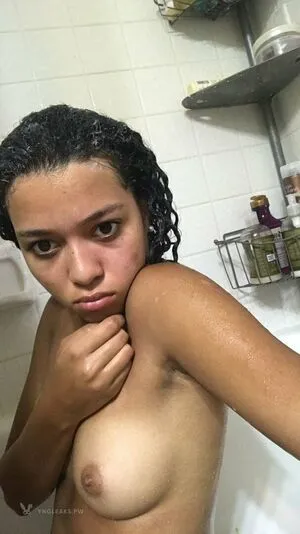Italia Bradley OnlyFans Leaked Free Thumbnail Picture - #8m9l87dm7I