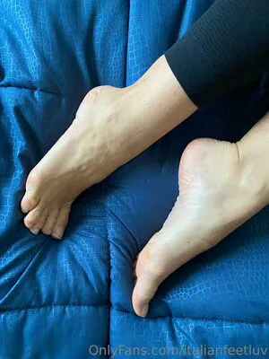 Italianfeetluv OnlyFans Leaked Free Thumbnail Picture - #5oLz9q3il7