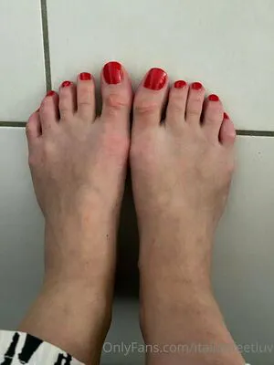 Italianfeetluv OnlyFans Leaked Free Thumbnail Picture - #MoOLy95qRG