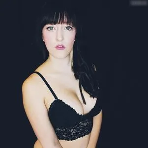 Its Anny28 OnlyFans Leaked Free Thumbnail Picture - #bIisaUpAir
