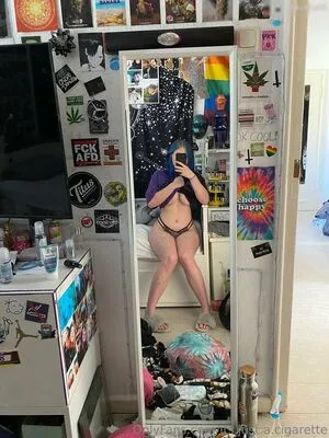 Its Just A Cigarette OnlyFans Leaked Free Thumbnail Picture - #aFfQ0iOCxx