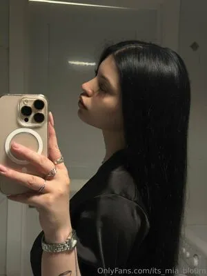 Its Mia Blo0m OnlyFans Leaked Free Thumbnail Picture - #phAh1vbmCg