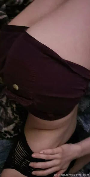Its Pyro Kitten OnlyFans Leaked Free Thumbnail Picture - #OyccOKF1pQ